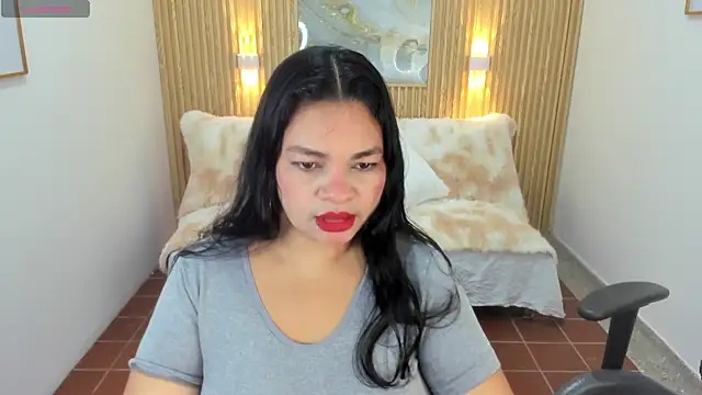 Snapshot of Cloe_35 chatting on July 25, 2026, 8:06 pm Cloe 35 online show from July 25, 2026, 8:06 pm