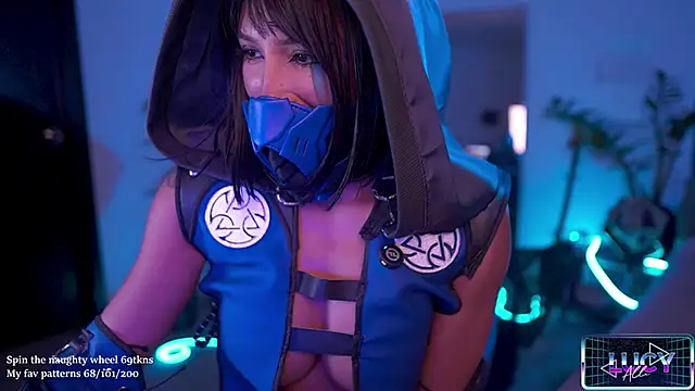 LucyAllenX online show from October 28, 2025, 7:38 pm