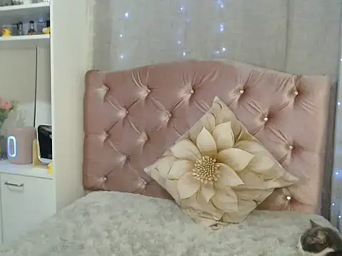 Snapshot of Starsweetcute chatting on November 14, 2025, 5:28 am Starsweetcute online show from November 14, 2025, 5:28 am