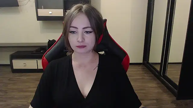 Snapshot of Laralianna chatting on January 5, 2025, 8:52 pm Laralianna online show from January 5, 2025, 8:52 pm