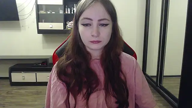 Snapshot of Laralianna chatting on February 22, 2025, 4:51 pm Laralianna online show from February 22, 2025, 4:51 pm