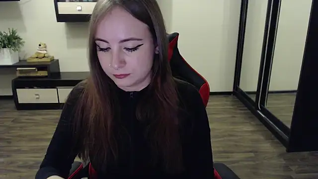 Snapshot of Laralianna chatting on September 12, 2025, 2:39 pm Laralianna online show from September 12, 2025, 2:39 pm