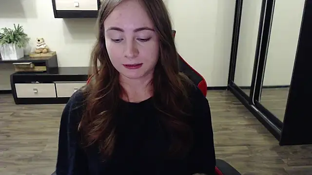 Snapshot of Laralianna chatting on September 20, 2025, 2:29 pm Laralianna online show from September 20, 2025, 2:29 pm