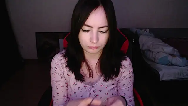 Snapshot of Laralianna chatting on December 5, 2025, 3:09 pm Laralianna online show from December 5, 2025, 3:09 pm