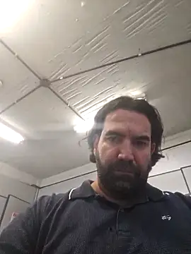 MysterBearMG online show from December 4, 2025, 3:32 pm