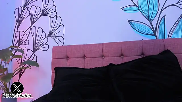 Sweet Ariadna  online show from March 22, 2025, 3:42 pm