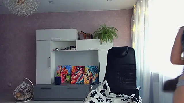 Cuddle Cat online show from March 21, 2025, 6:49 am