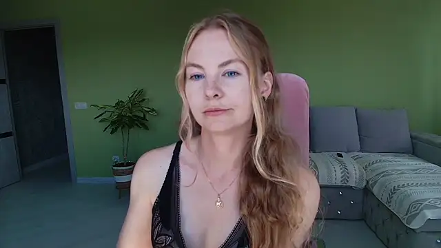 Cuddle Cat online show from July 12, 2026, 1:35 pm