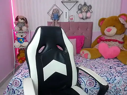 Snapshot of cum_bigass chatting on September 23, 2025, 12:08 pm cum bigass online show from September 23, 2025, 12:08 pm