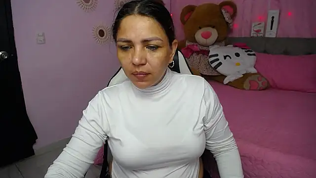 Snapshot of cum_bigass chatting on November 2, 2025, 12:07 pm cum bigass online show from November 2, 2025, 12:07 pm