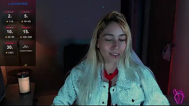 Saucy Jenn online show from December 15, 2024, 1:46 am