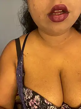 Snapshot of _Cute_ariana_ chatting on February 15, 2026, 7:38 am Cute ariana online show from February 15, 2026, 7:38 am