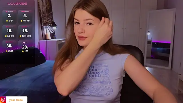 Snapshot of alwaysfrida chatting on November 13, 2025, 12:37 pm alwaysfrida online show from November 13, 2025, 12:37 pm