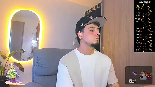 Snapshot of alejandro_calderon1 chatting on December 2, 2024, 2:42 am alejandro calderon1 online show from December 2, 2024, 2:42 am