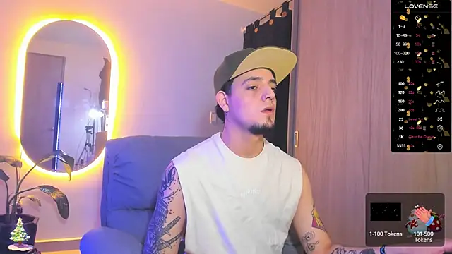 Snapshot of alejandro_calderon1 chatting on December 11, 2024, 6:14 am alejandro calderon1 online show from December 11, 2024, 6:14 am