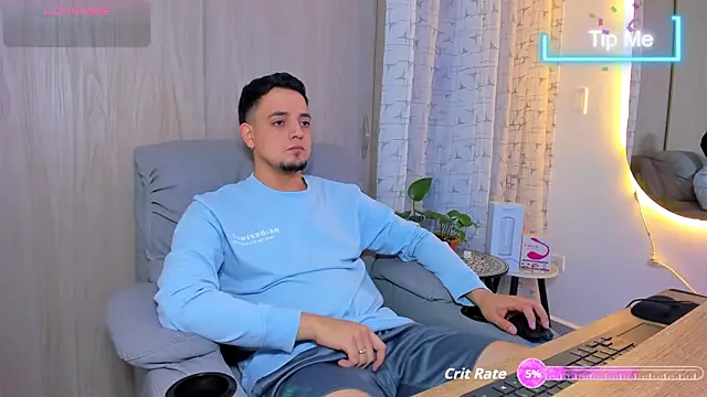 Snapshot of alejandro_calderon1 chatting on September 30, 2025, 3:11 am alejandro calderon1 online show from September 30, 2025, 3:11 am