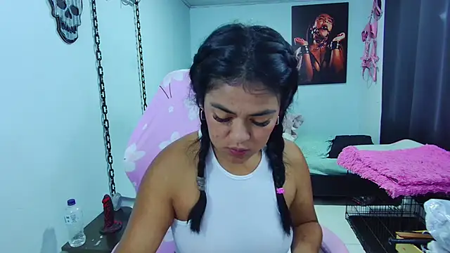 Snapshot of Hannah-grace chatting on March 1, 2025, 10:45 am Hannah-grace online show from March 1, 2025, 10:45 am