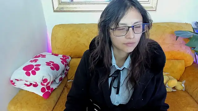 Snapshot of Kyomi_chang chatting on May 27, 2026, 12:24 pm Kyomi chang online show from May 27, 2026, 12:24 pm