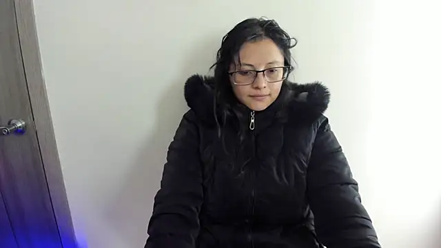 Kyomi chang online show from June 24, 2026, 12:37 pm