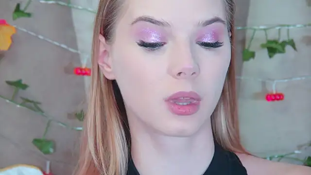 Snapshot of GentleRossi chatting on October 10, 2025, 3:11 pm GentleRossi online show from October 10, 2025, 3:11 pm