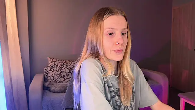 Chanel Gill online show from September 27, 2025, 6:29 am