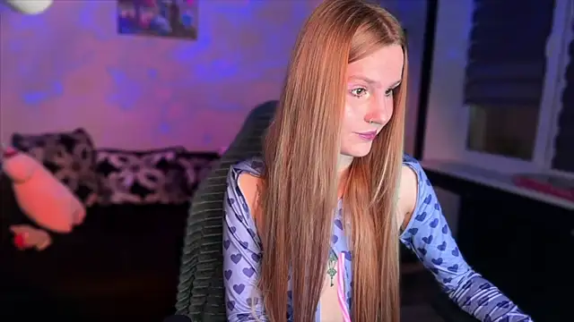 Chanel Gill online show from December 5, 2025, 4:47 pm