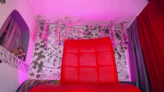 Snapshot of hornytsblonde chatting on June 22, 2026, 2:36 pm hornytsblonde online show from June 22, 2026, 2:36 pm