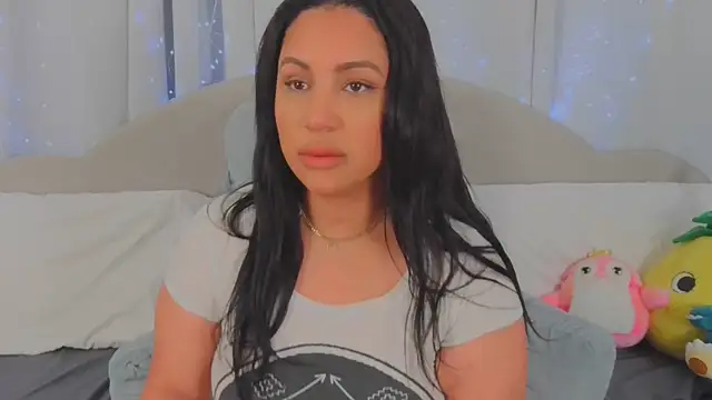 MeghanXO online show from May 3, 2026, 12:22 pm