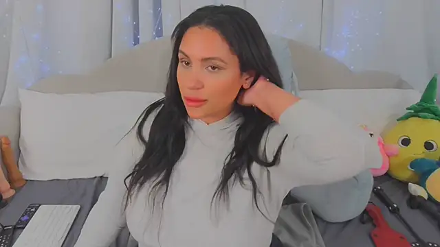 MeghanXO online show from May 15, 2026, 1:45 am