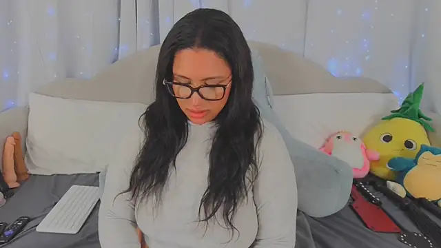 MeghanXO online show from May 20, 2026, 2:18 am
