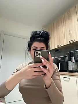 Scarlett-Dream online show from February 12, 2025, 1:48 pm