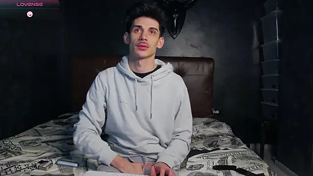 DanielCrush1 online show from February 17, 2026, 7:27 am