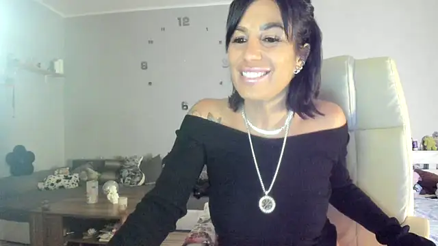 Snapshot of Orchideaxx chatting on May 28, 2026, 10:18 pm Orchideaxx online show from May 28, 2026, 10:18 pm