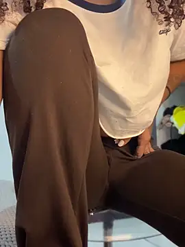 stormyy  online show from October 7, 2025, 12:19 am