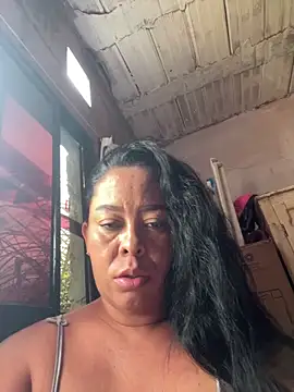 charlycharloteesexl online show from June 15, 2026, 7:49 pm
