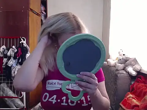 BustyBlond online show from March 8, 2025, 6:21 am