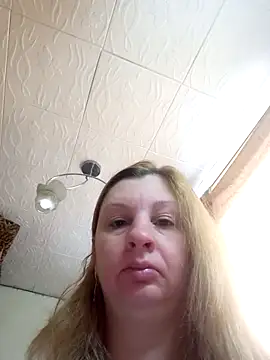 BustyBlond online show from April 27, 2026, 4:21 am