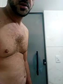 SMOKERBEASTBR online show from February 3, 2026, 7:41 pm