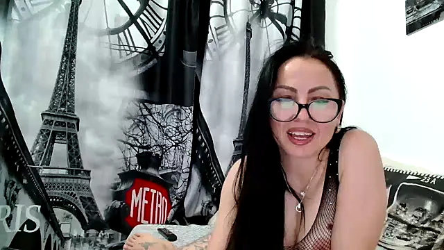 Snapshot of Anne30 chatting on May 27, 2026, 7:44 pm Anne30 online show from May 27, 2026, 7:44 pm