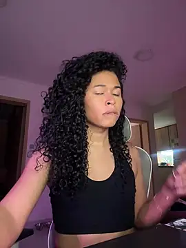 GabriSaenz online show from January 31, 2025, 1:01 am