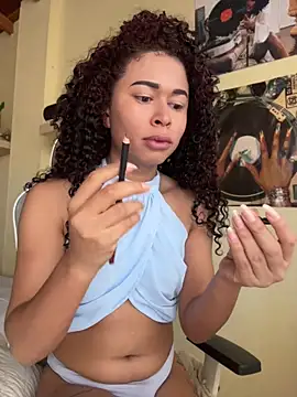 GabriSaenz online show from May 1, 2026, 1:37 pm