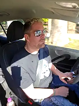 Trucker Hunter online show from March 21, 2025, 9:12 am