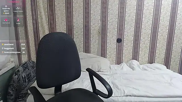 darienlarge online show from March 9, 2025, 7:37 pm