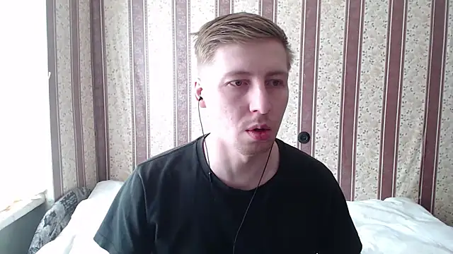 darienlarge online show from March 15, 2025, 9:52 am