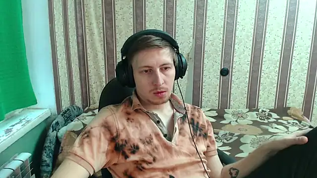 darienlarge online show from November 7, 2025, 11:10 am