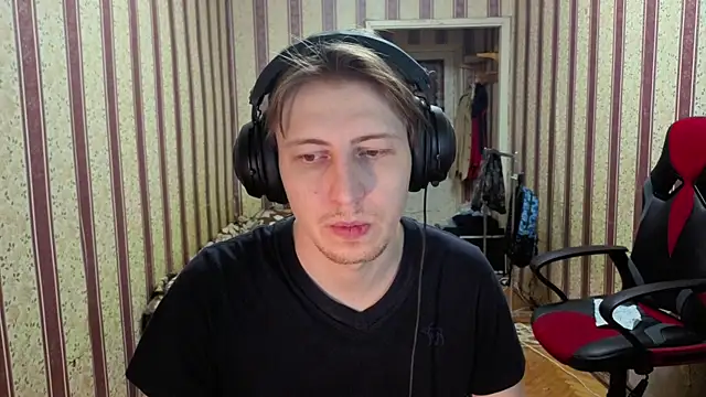 darienlarge online show from December 20, 2025, 5:14 am