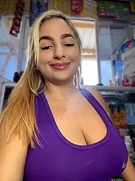 Snapshot of sammyqueenx21 chatting on July 31, 2026, 2:38 pm sammyqueenx21 online show from July 31, 2026, 2:38 pm