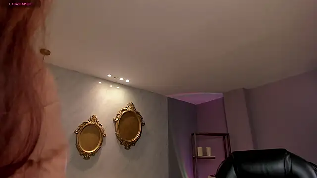 Snapshot of ErikaBenz_ chatting on October 12, 2025, 12:15 pm ErikaBenz online show from October 12, 2025, 12:15 pm