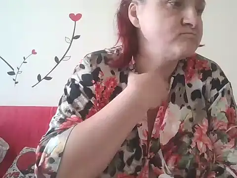 LaraXXX38 online show from May 26, 2026, 5:25 am