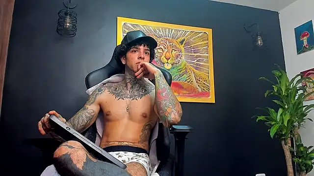 Snapshot of Aron_ford chatting on February 8, 2025, 2:15 am Aron ford online show from February 8, 2025, 2:15 am